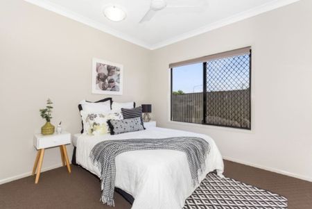 Perfect Family Home - Photo 2
