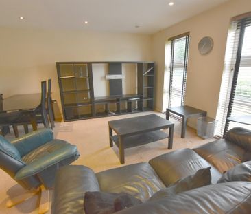 2 Bedroom Apartment - Photo 5
