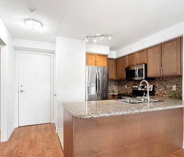 For Lease - 18 Harding Boulevard Unit# 512, Richmond Hill, Ontario - Photo 4