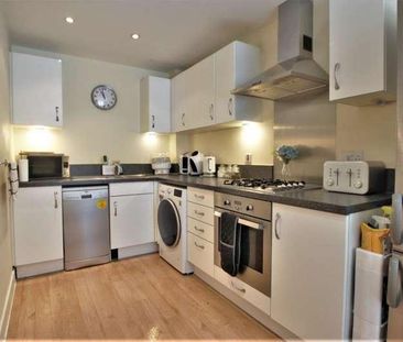 Woking, Surrey, GU22 - Photo 6