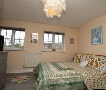 Abbots Close, Kettering, Northamptonshire, NN15 - Photo 5