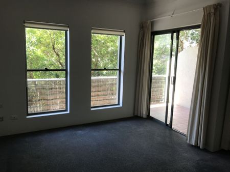 3/70 Wilson St, Newtown, NSW 2042 - Photo 2