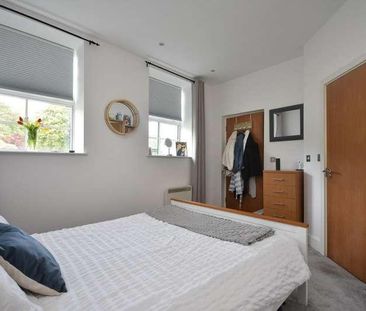 Woodlands, Hayes Point, Sully, CF64 - Photo 6