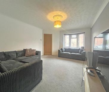 3 bedroom detached house to rent - Photo 2