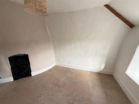 3 bedroom barn conversion to rent - Photo 3
