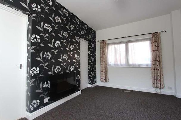 Knighton Fields Road West, Leicester, LE2 - Photo 1