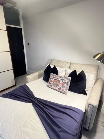 Room in a Shared Flat, Moreland Court, NW2 - Photo 5