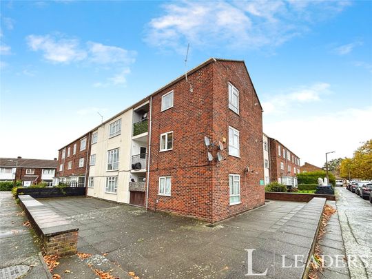 1 bedroom apartment to rent Great Brays, Harlow, CM18 - Photo 1