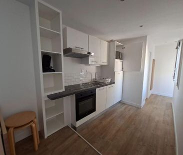 Location Appartement 1 pièce 32m² BORDEAUX 33000 - Photo 2