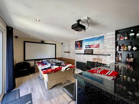 3 bedroom detached house to rent - Photo 4