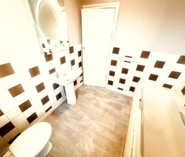 2 Bed Terraced House, East Park Mount, LS9 - Photo 6