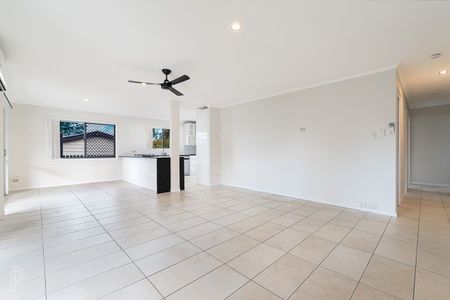 158 Logan Street, Eagleby QLD 4207 - House For Rent | Domain - Photo 3