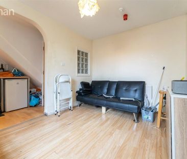 6 bedroom terraced house to rent - Photo 2