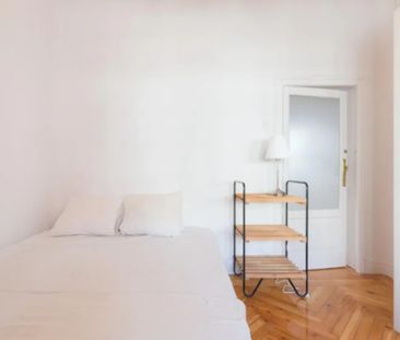 Calle de Gaztambide, Madrid, Community of Madrid 28015 - Photo 1