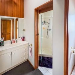 Sunny and Private Two Bedroom Retreat - Ngongotaha - Photo 2
