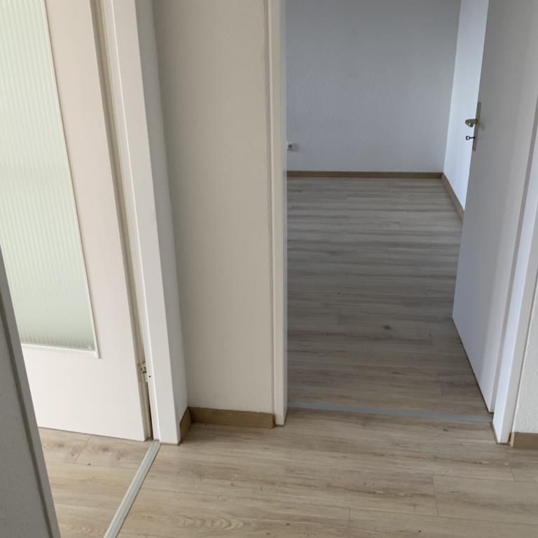 Für Singles oder Pärchen ! Geräumige 2-Zimmer-Wohnung mit Balkon in Wickrath-Mitte - Photo 1