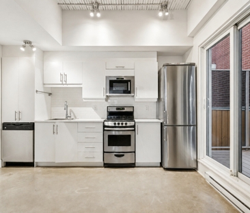 Condo neuf à louer avec accès direct au Métro de Castelnau! - Photo 2