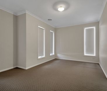 Modern Family Home in Prime Cranbourne East Location - Photo 1