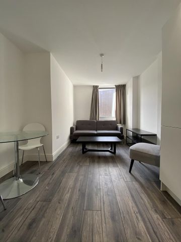 1 bedroom apartment to rent - Photo 2