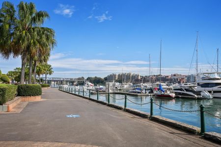 Bright and Inviting Two-Bedroom Apartment in Balmain Shores - Photo 4