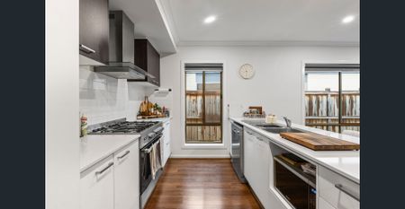 Stylish Interiors, Effortless Living - Photo 5