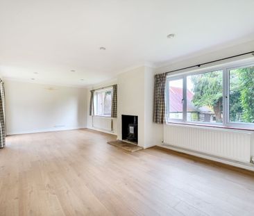 3 bedroom bungalow to rent - Photo 1