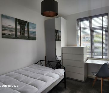Room in a Shared Flat, Imperial Drive, HA2 - Photo 6