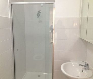 Charming 2-Bedroom Home in Lalor - Photo 6