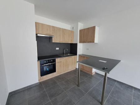 Location Appartement 2 pièces 43m² AIX LES BAINS 73100 - Photo 3
