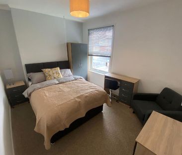 4 bedroom house to rent - Photo 2