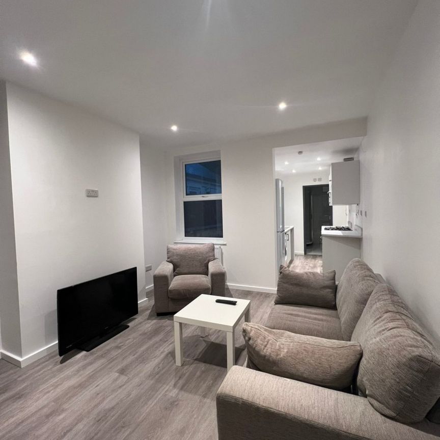 2 bed Shared House for Rent - Photo 1