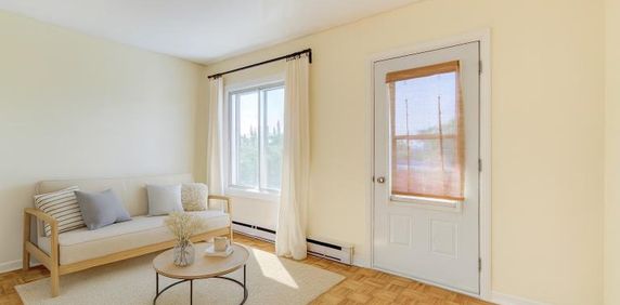 3 1/2 - Montréal - 1 400 $/mois - Photo 2