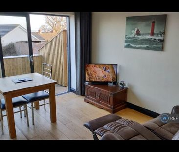 1 bedroom semi-detached house to rent - Photo 2