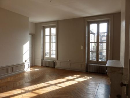 Location Appartement Clermont-Ferrand - Photo 2