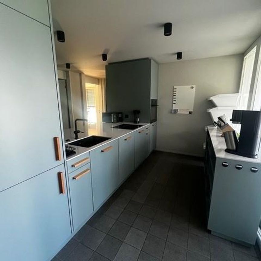 Moderne Erdgeschosswohnung in naturnaher Lage - Photo 1