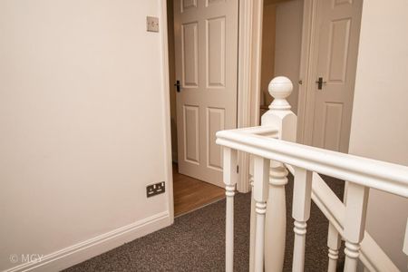 3 bedroom terraced house to rent - Photo 3
