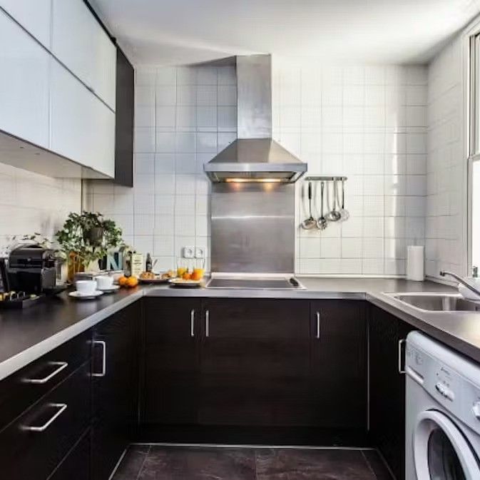 Carrer de Vic, Barcelona, Catalonia 08006 - Photo 1