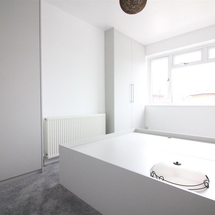 Park Lane, Hayes - Photo 1