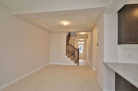 For Lease - 793 BRITTANIC Road, Kanata, Ontario - Photo 4