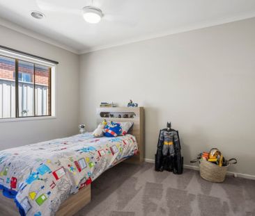 19 Kennewell Street, White Hills - Photo 2