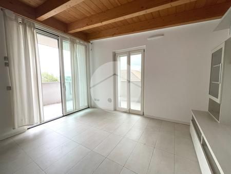 Trilocale in affitto - Photo 1