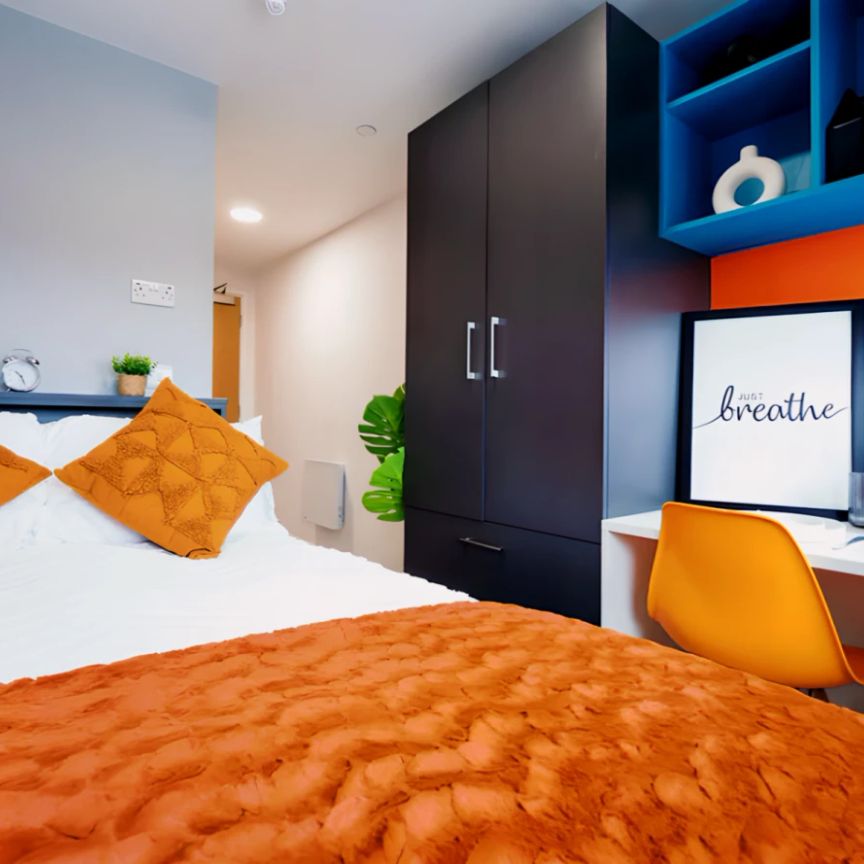 7 Bed - Photo 1