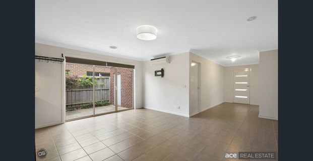 Urban Living! - Photo 1