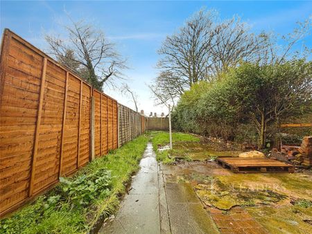 3 bedroom house to rent Reservoir Road, Erdington, Birmingham, West Midlands, B23 - Photo 5