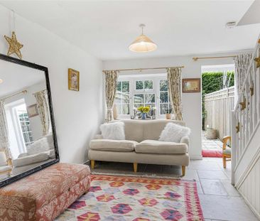 2 bedroom cottage to rent - Photo 2