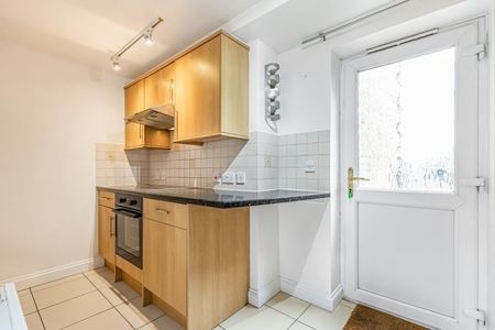 Brighthampton - Photo 2