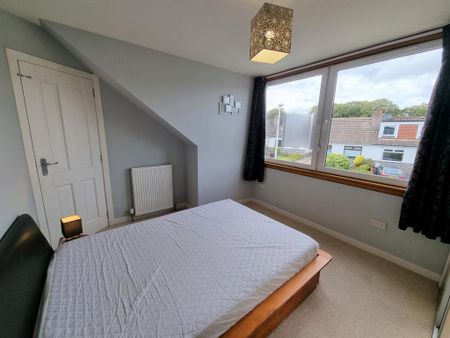 4 bedroom semi-detached house to rent - Photo 4