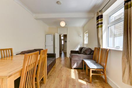 6 bedroom house to rent - Photo 5