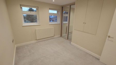 2 bedroom terraced house to rent - Photo 3