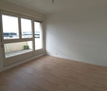 Location Appartement 4 pièces 83m² RENNES 35000 - Photo 2